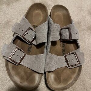 Birkenstock Arizona taupe suede wide/regular size 39